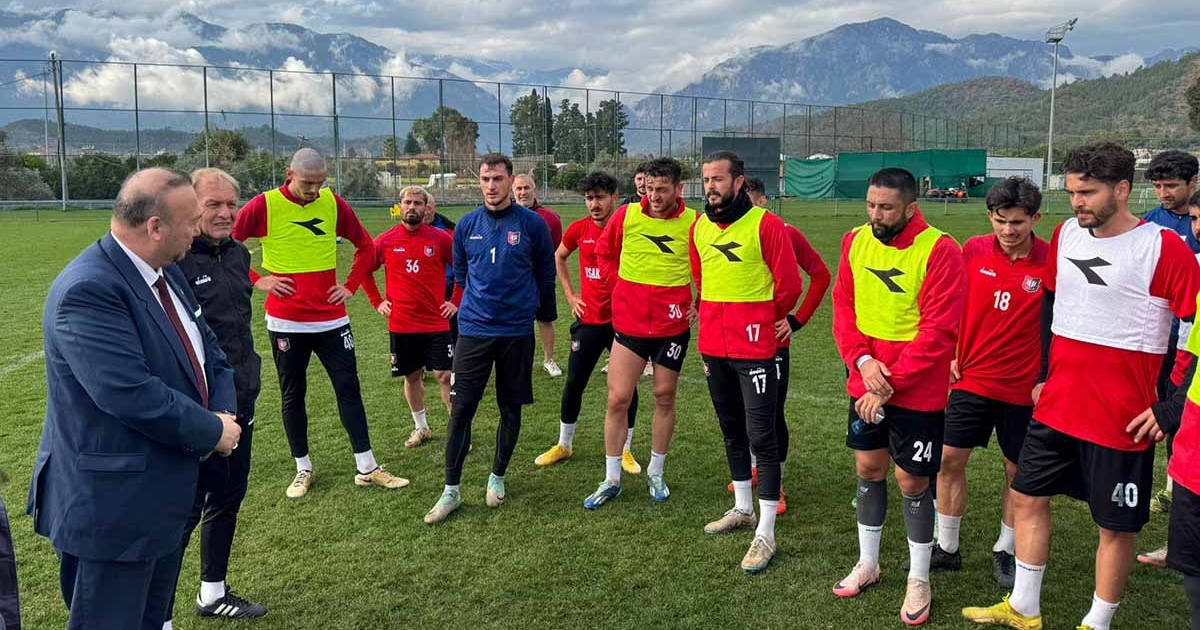 BAŞKAN YALIM, UŞAKSPOR'U ZİYARET ETTİ