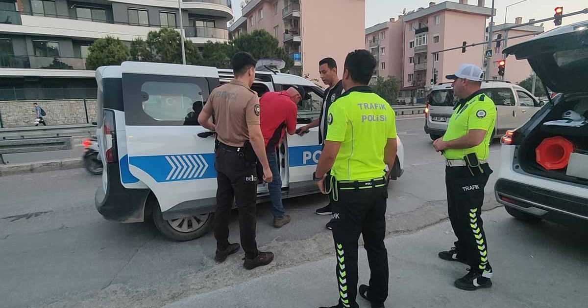 AYAKTA ZOR DURUYORDU, ARAÇ KULLANIRKEN YAKALANDI