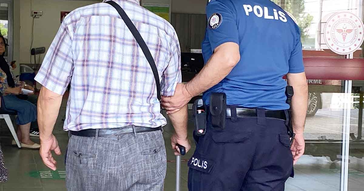 EŞİNİN KAVGASINI AYIRMAK İSTERKEN BACAĞINDAN YARALANDI