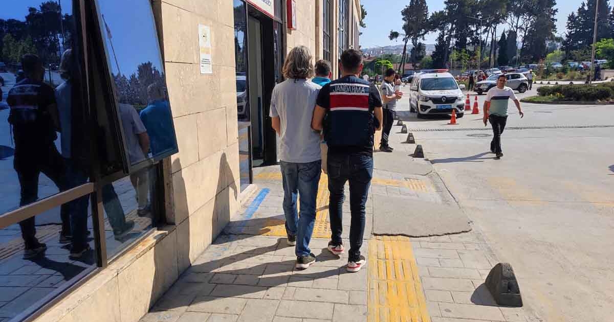 İZMİR’DE TERÖR PROPAGANDACILARINA OPERASYON: 5 GÖZALTI