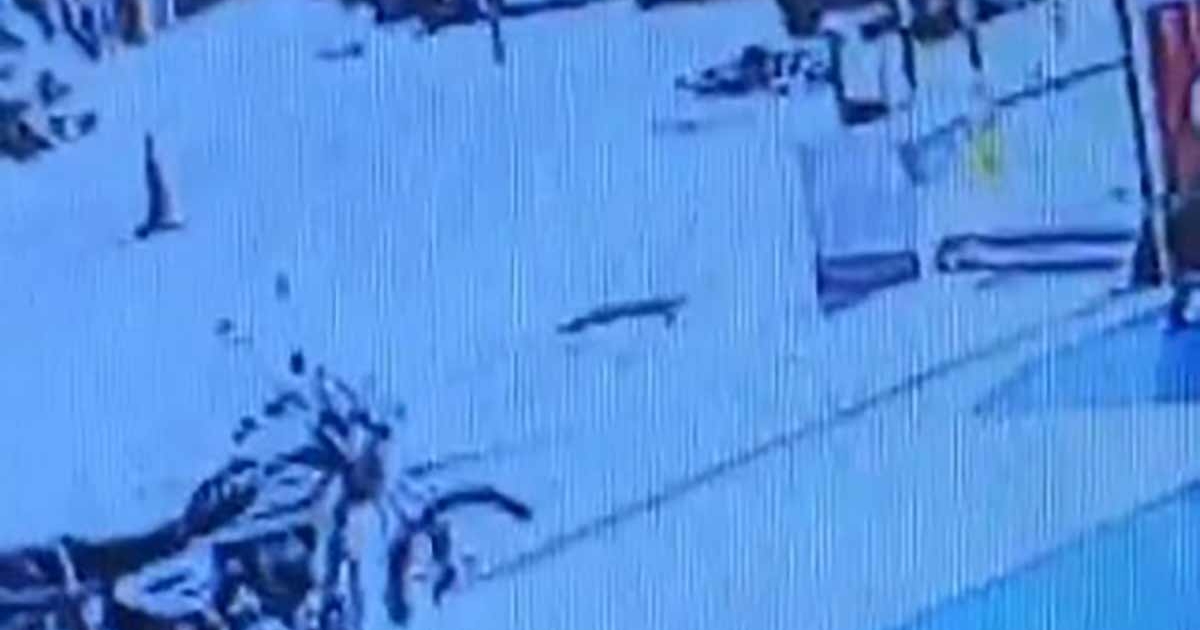 GERİ MANEVRA YAPAN ARACIN ÇARPTIĞI YAŞLI ADAM HAYATINI KAYBETTİ