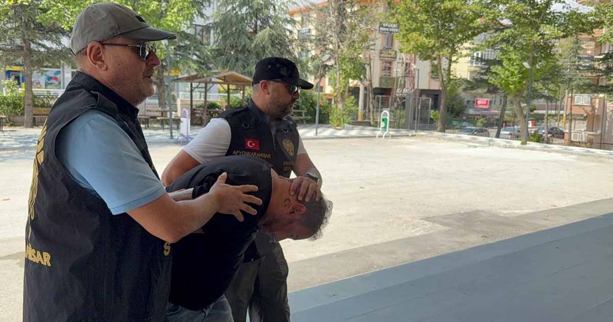 SOSYAL MEDYADAN VALİYE HAKARET EDEN ŞAHIS TUTUKLANDI