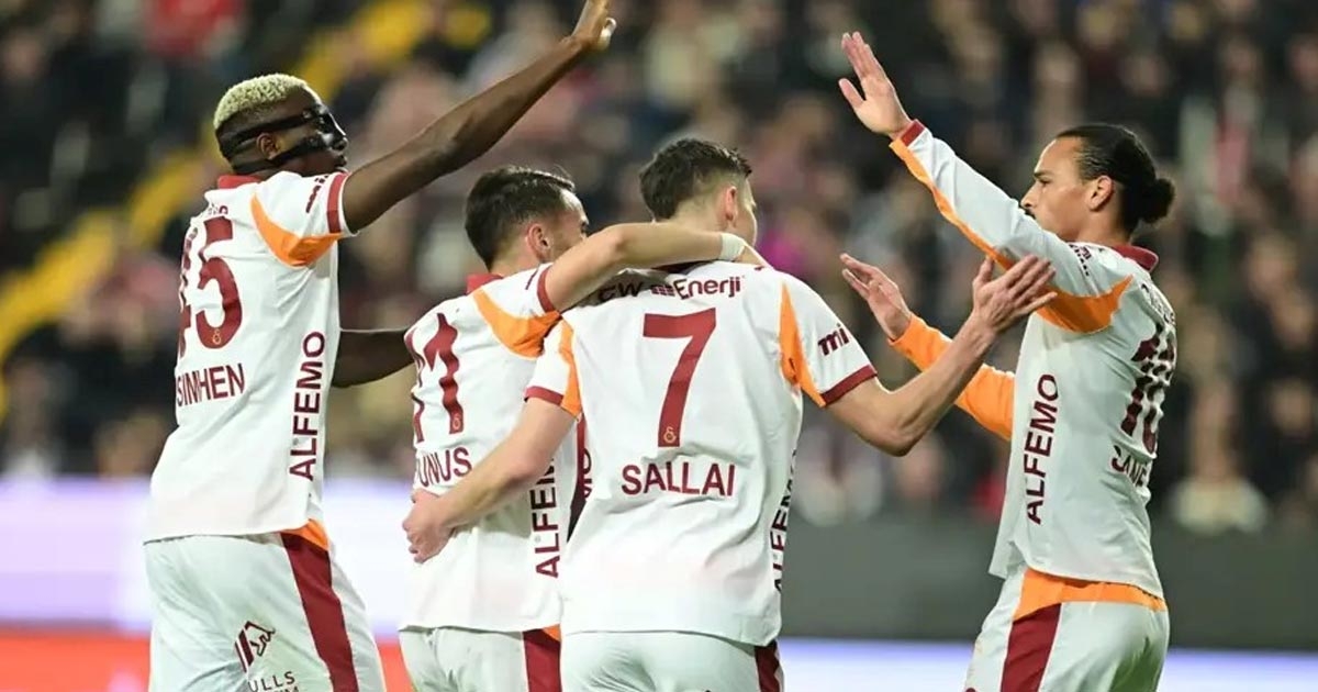 GALATASARAY ANTALYA DEPLASMANINDA DÖRT GOLLE KAZANDI