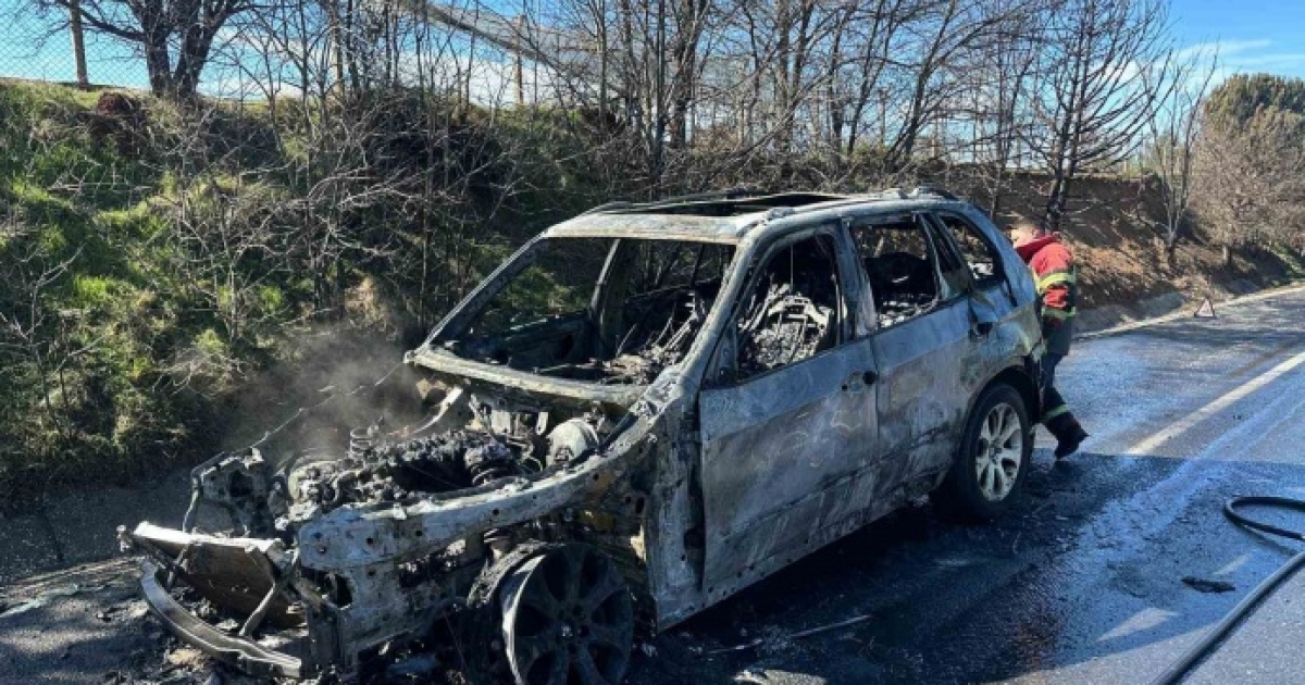 UŞAK’TA YANGIN ÇIKAN CİP KÜLE DÖNDÜ
