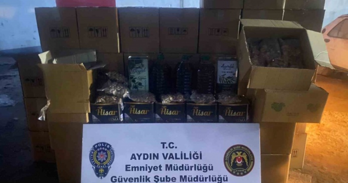 DURDURULAN ARAÇTAN LİTRELERCE TAĞŞİŞ ZEYTİNYAĞI ÇIKTI
