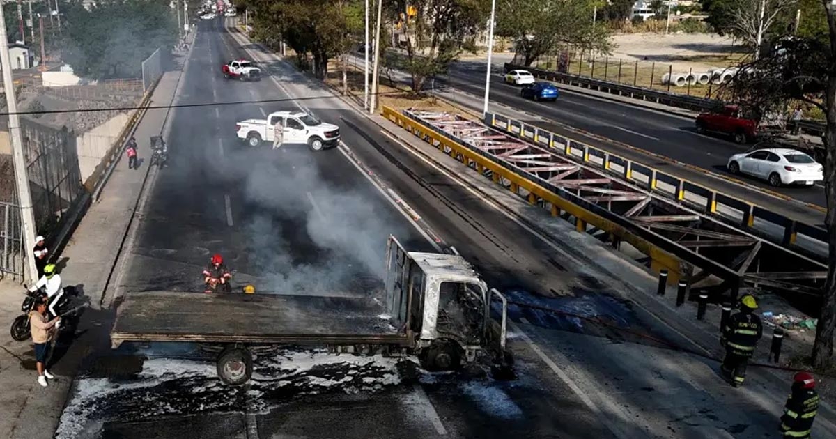 MEKSİKA'DA EL MENCHO ÖLDÜRÜLDÜ ÜLKE SAVAŞ ALANINA DÖNDÜ