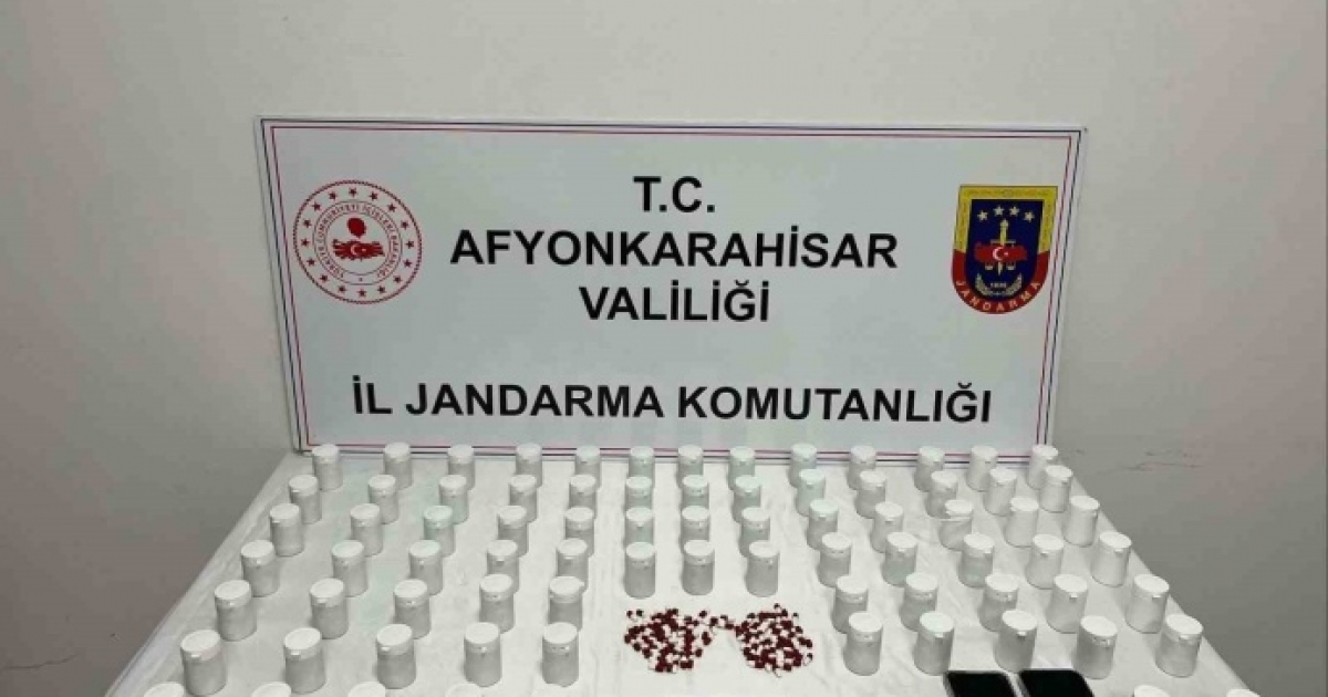 JANDARMA PİYASA DEĞERİ 639 BİN TL OLAN UYUŞTURUCU HAP ELE GEÇİRDİ
