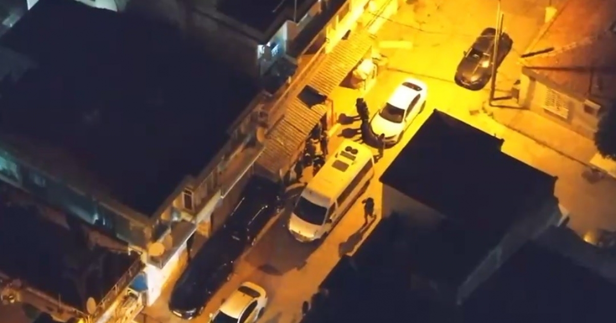 İZMİR’DE SİLAH VE UYUŞTURUCU OPERASYONU: 2 GÖZALTI
