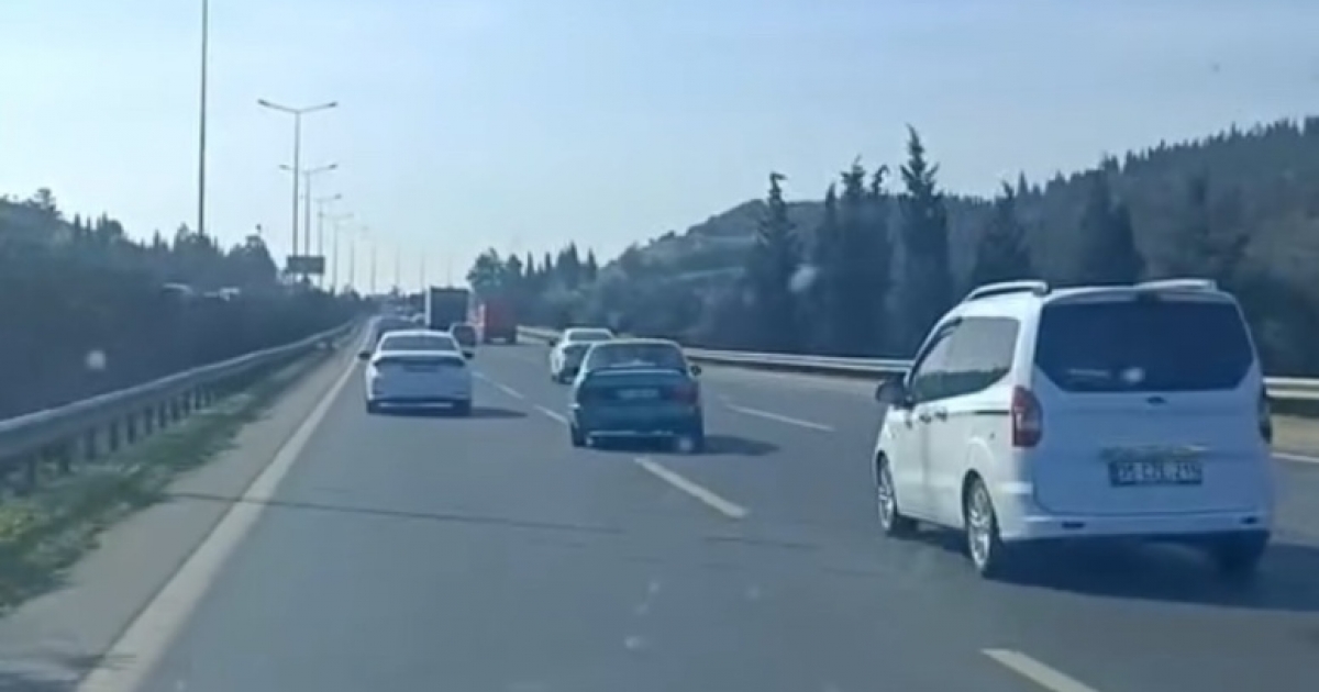 OTOYOLDA MAKAS ATINCA 90 BİN LİRA CEZA YEDİ
