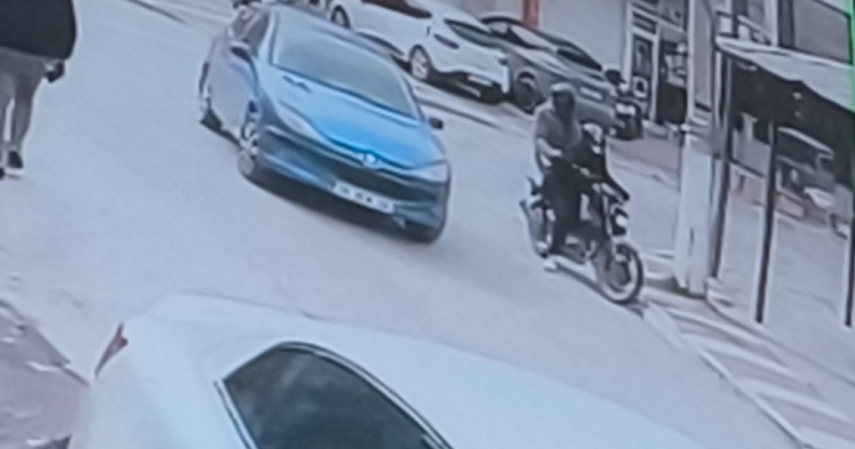 ALİAĞA’DA POMPALI TÜFEKLİ KUYUMCU SOYGUNU GİRİŞİMİ
