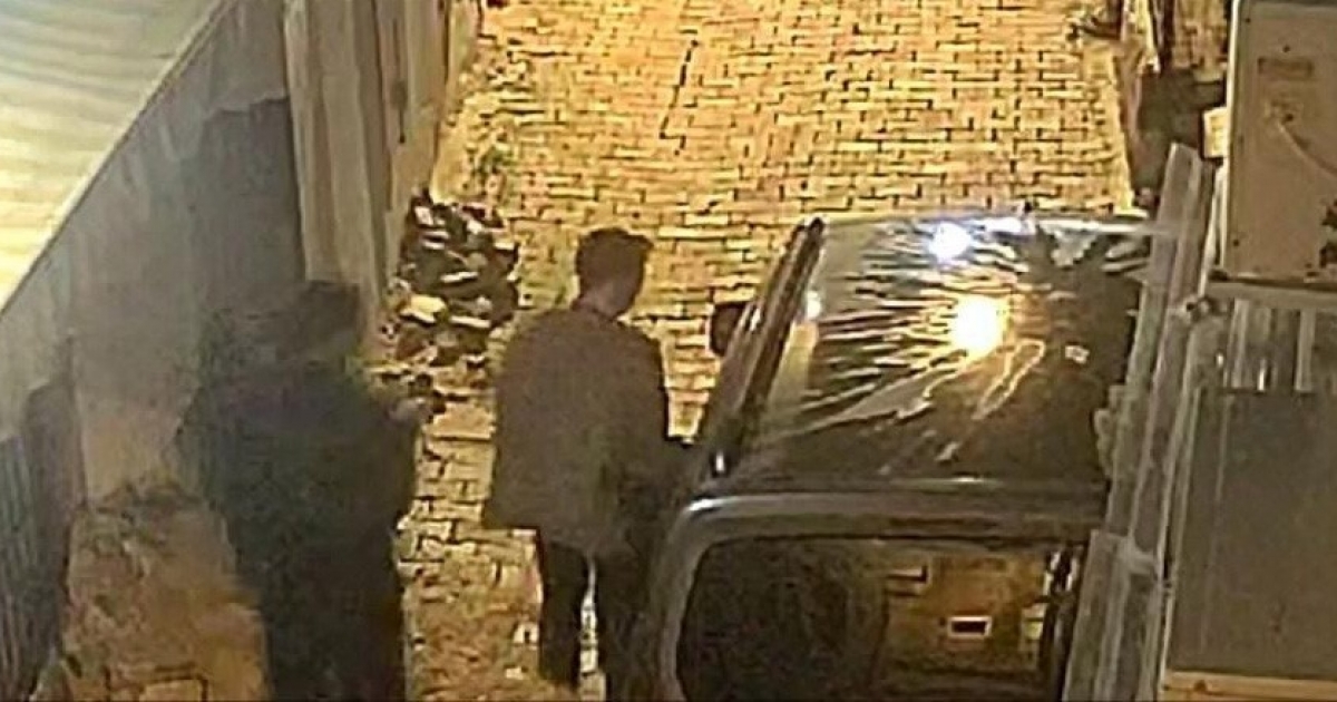 ARAÇLARA DADANAN HIRSIZLAR, 35 KAMERA İNCELENEREK YAKALANDI