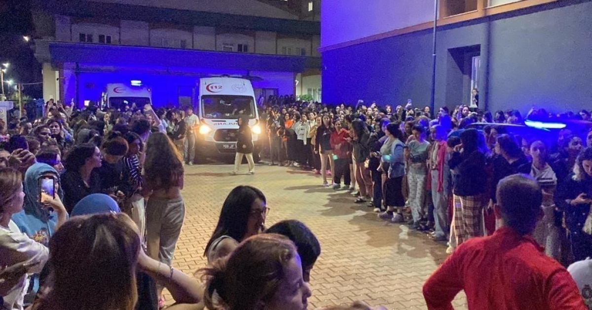 ASANSÖR KAZASI OLAYINDA TÜM SANIKLAR TAHLİYE EDİLDİ