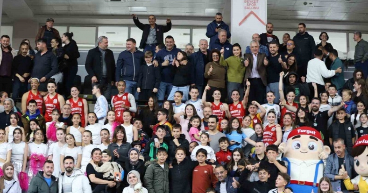 TURGUTLULU TARAFTARLARDAN 95 DESİBELLİK MÜTHİŞ DESTEK
