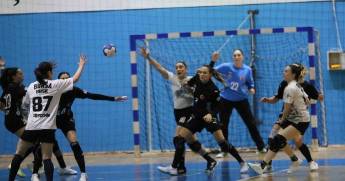 YALIKAVAKSPOR’DAN BODRUM’DA KRİTİK ZAFER
