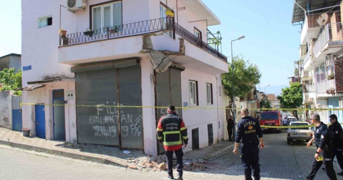 ÇÖKEN BALKONDAN ZEMİNE DÜŞEN ENGELLİ GENÇ SEVENLERİNİ ÜZDÜ
