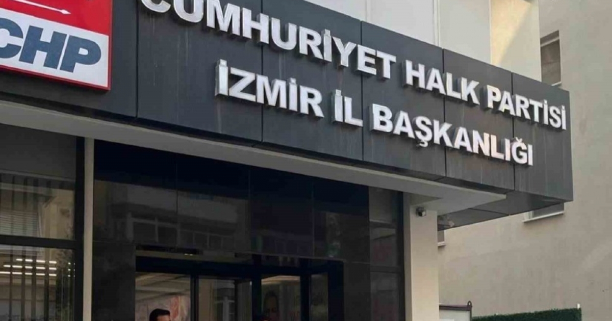 BUTLAN KARARI, İZMİR CHP’DE BAYRAMLAŞMA TÖRENİNİ İPTAL ETTİRDİ
