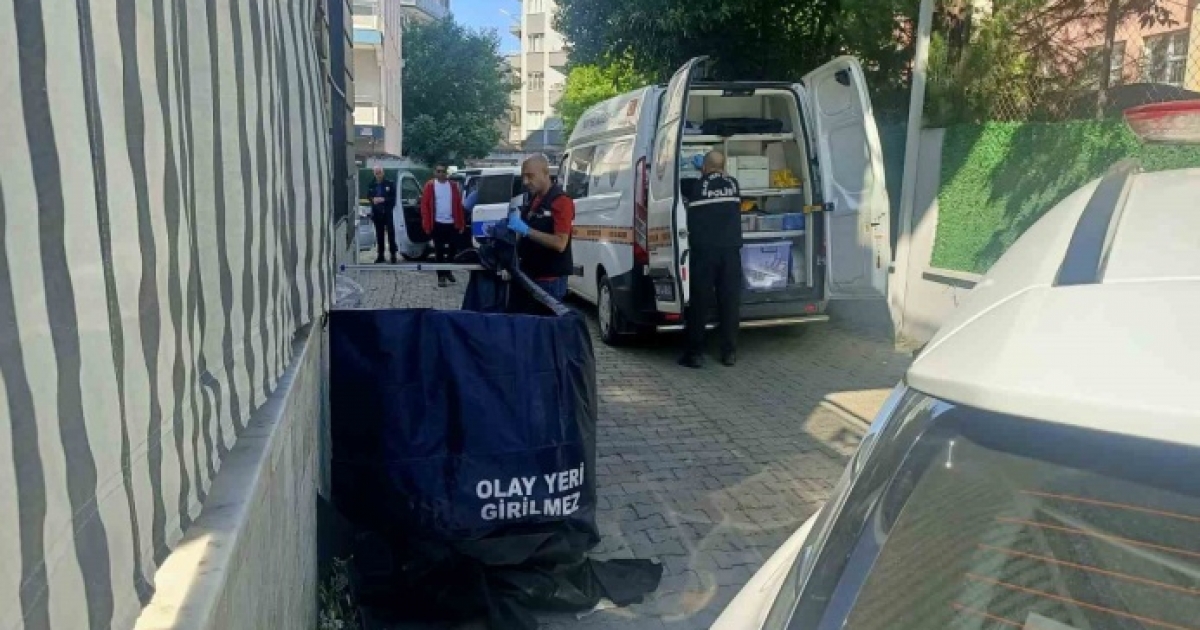 ECEL SOKAKTA YAKALADI
