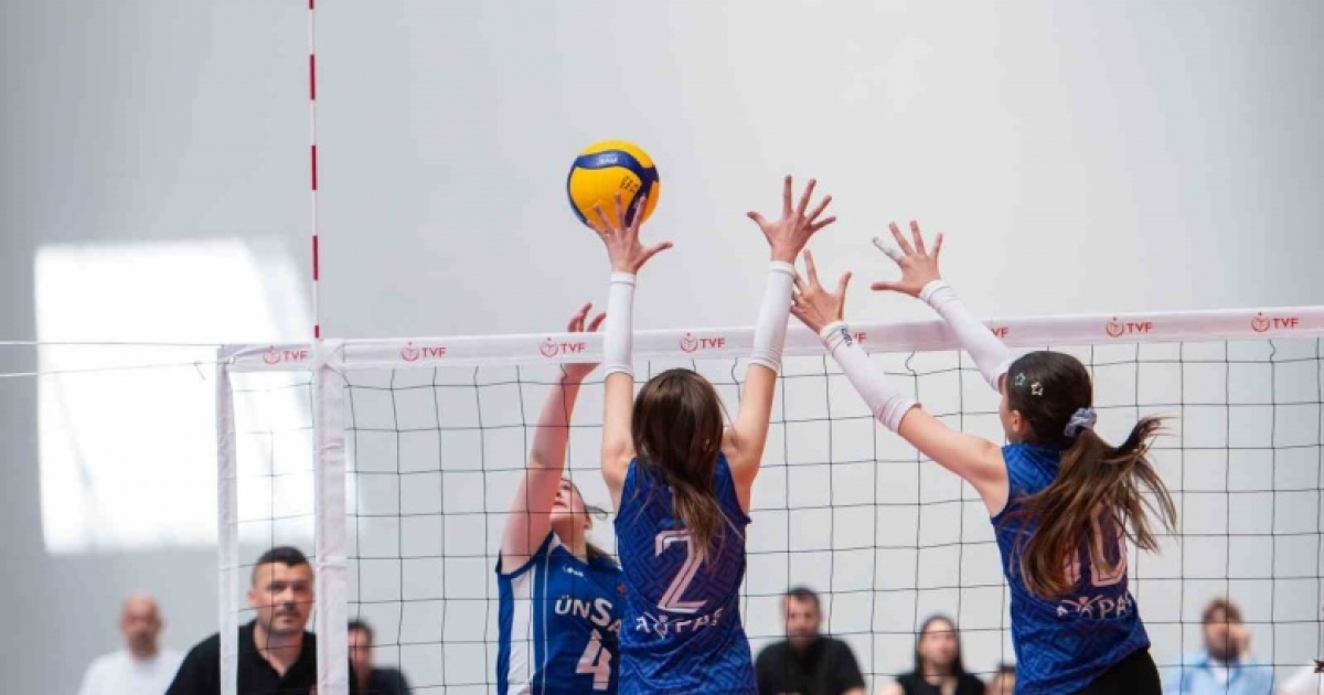 AYDIN BBSK MİDİ KIZ TAKIMI SON 16 TURUNA YÜKSELDİ
