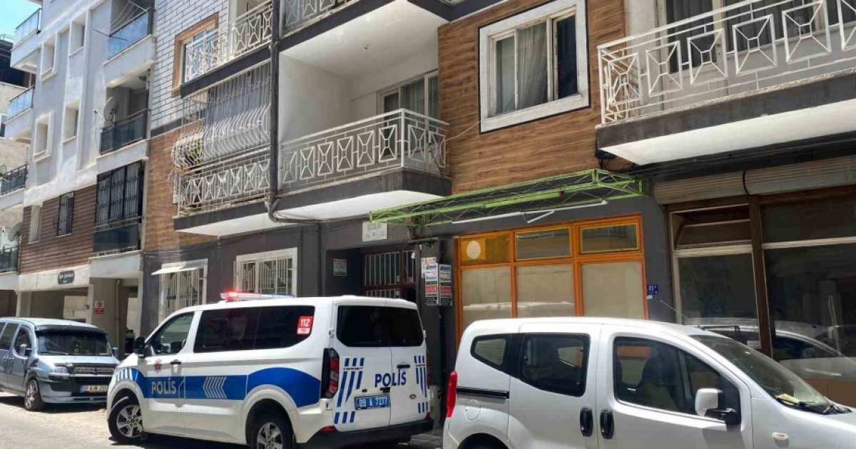 APARTMANI SARAN KÖTÜ KOKUNUN SEBEBİ CESET ÇIKTI
