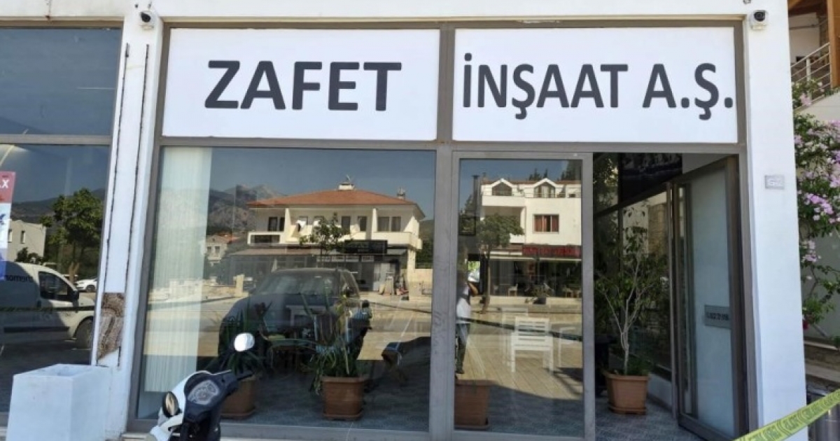 BAŞINDA SİLAHLA VURULMUŞ HALDE BULUNAN İŞ ADAMI HAYATINI KAYBETTİ
