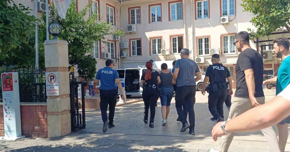 KİMLİK VERMEK İSTEMEYEN KADIN POLİSLERE ZOR ANLAR YAŞATTI
