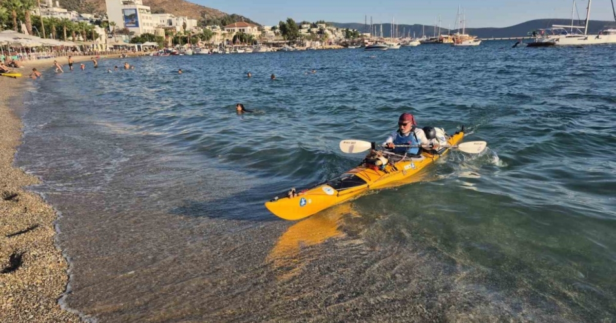 İSTANBUL’DAN 83 GÜN ÖNCE KANOYLA YOLCULUĞA ÇIKMIŞTI, BODRUM’A ULAŞTI
