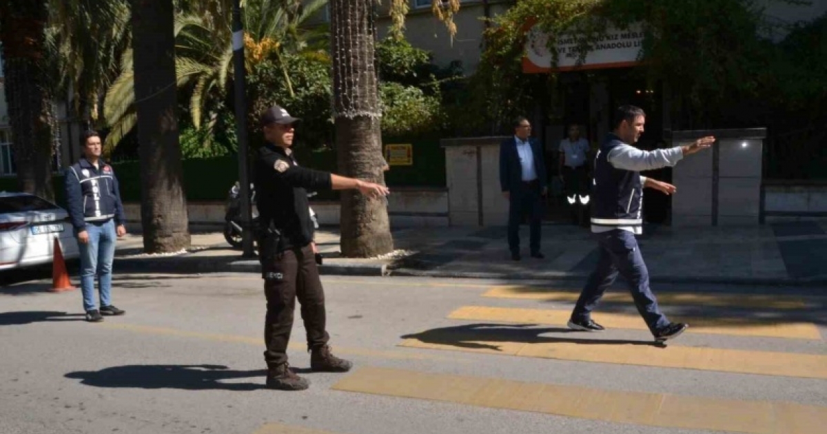MANİSA’DA OKUL ÇEVRELERİNDE SIKI DENETİM