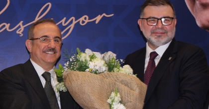 AK Parti İzmir'in yeni başkanı görevi devraldı   