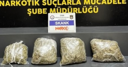 İzmir'de 74 ayrı uyuşturucu operasyonunda 54 şüpheli tutuklandı