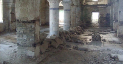 Aydın’daki 200 yıllık tarihi kilise, defineciler ve bakımsızlığın kurbanı oluyor