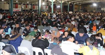 Büyükşehir İftar Sofrası İlbade Mahallesi'nde