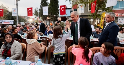 Büyükşehir’in Gönül Sofrası Sevindik’te Kuruldu