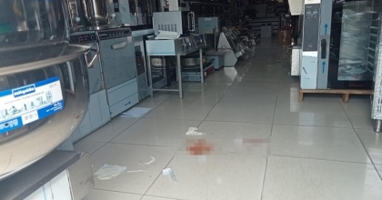 İzmir'de motosikletli saldırgan iş yerlerini taradı: 1'i ağır 3 yaralı  