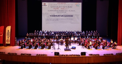 Cumhuriyetin 100. yılında 100 çocuk sahnede