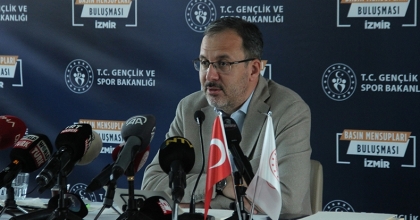 Bakan Kasapoğlu, İzmir’de basın mensuplarıyla buluştu