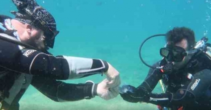 Fethiye'de Dalgıçlar Deniz Dibinde Bayramlaştı