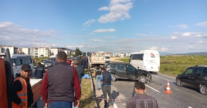 BERGAMA’DA ZİNCİRLEME KAZA