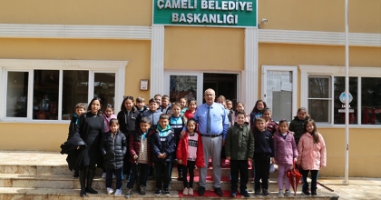 BAŞKAN ARSLAN MİNİK KONUKLARINI AĞIRLADI