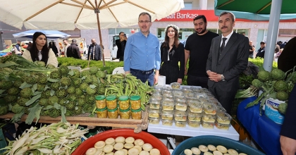 URLA CADDELERİ ENGİNAR BAHÇESİNE DÖNDÜ