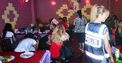 FUHUŞ BATAĞINA SÜRÜKLENEN 4 KADIN KURTARILDI