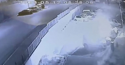 ALEVLERİN ARASINDA KALAN KUNDAKÇI YAKALANDI