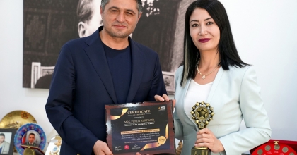 ÖDÜLLÜ ÖĞRETMENDEN BAŞKANA TEŞEKKÜR