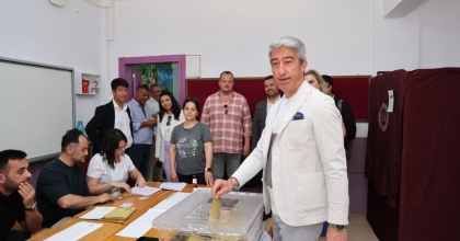 BAŞKAN OKTAY OYUNU KULLANDI