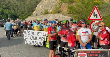 BİSİKLETÇİLER ÖLEN ARKADAŞLARI İÇİN TOPLANDI