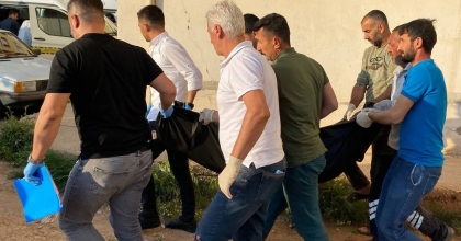 KARISINI SIRTINDAN BIÇAKLAYAN CANİ KOCA TUTUKLANDI