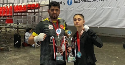 DENİZLİ'DEN İKİ SPORCU KİCK BOKS'TA DÜNYA ŞAMPİYONU
