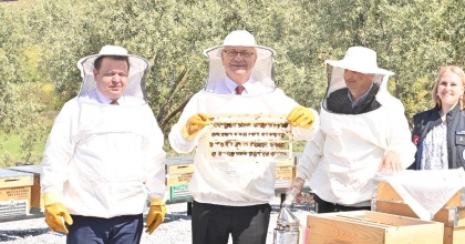 MANİSA'DA ÜRETİCİYE BAL GİBİ HİZMET