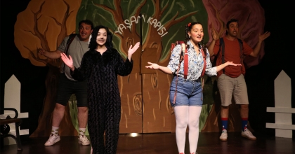 MERKEZEFENDİ KENT TİYATROSU MİNİKLERE KEYİFLİ ANLAR YAŞATTI