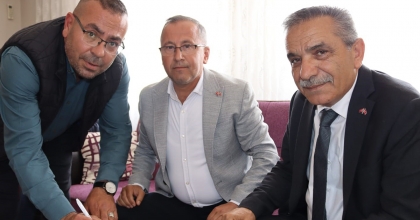 CHP’DEN İSTİFA EDEN MUHTAR MHP'YE KATILDI
