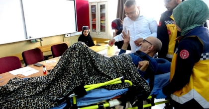 OY KULLANMAYA SEDYEYLE GETİRİLDİ